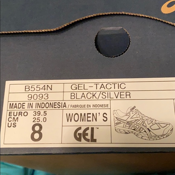 Women’s Asics Volleyball Shoes - Picture 5 of 5